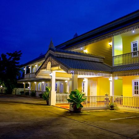 Raiwin Buri Resort Пхре Екстер'єр фото